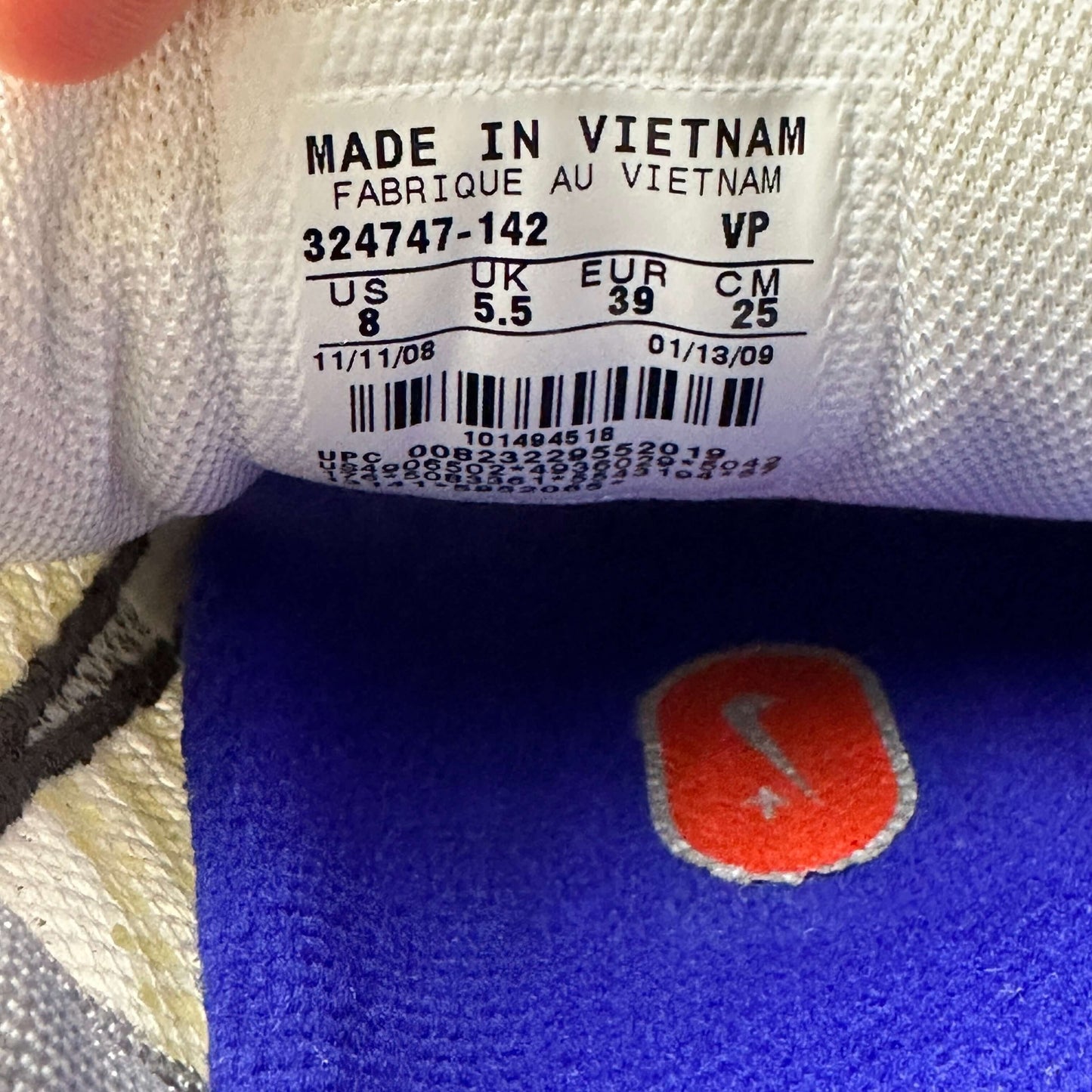 Nike Zoom Skylon 11 size label, UK 5.5, EUR 39, sustainable preloved trainers in great condition.