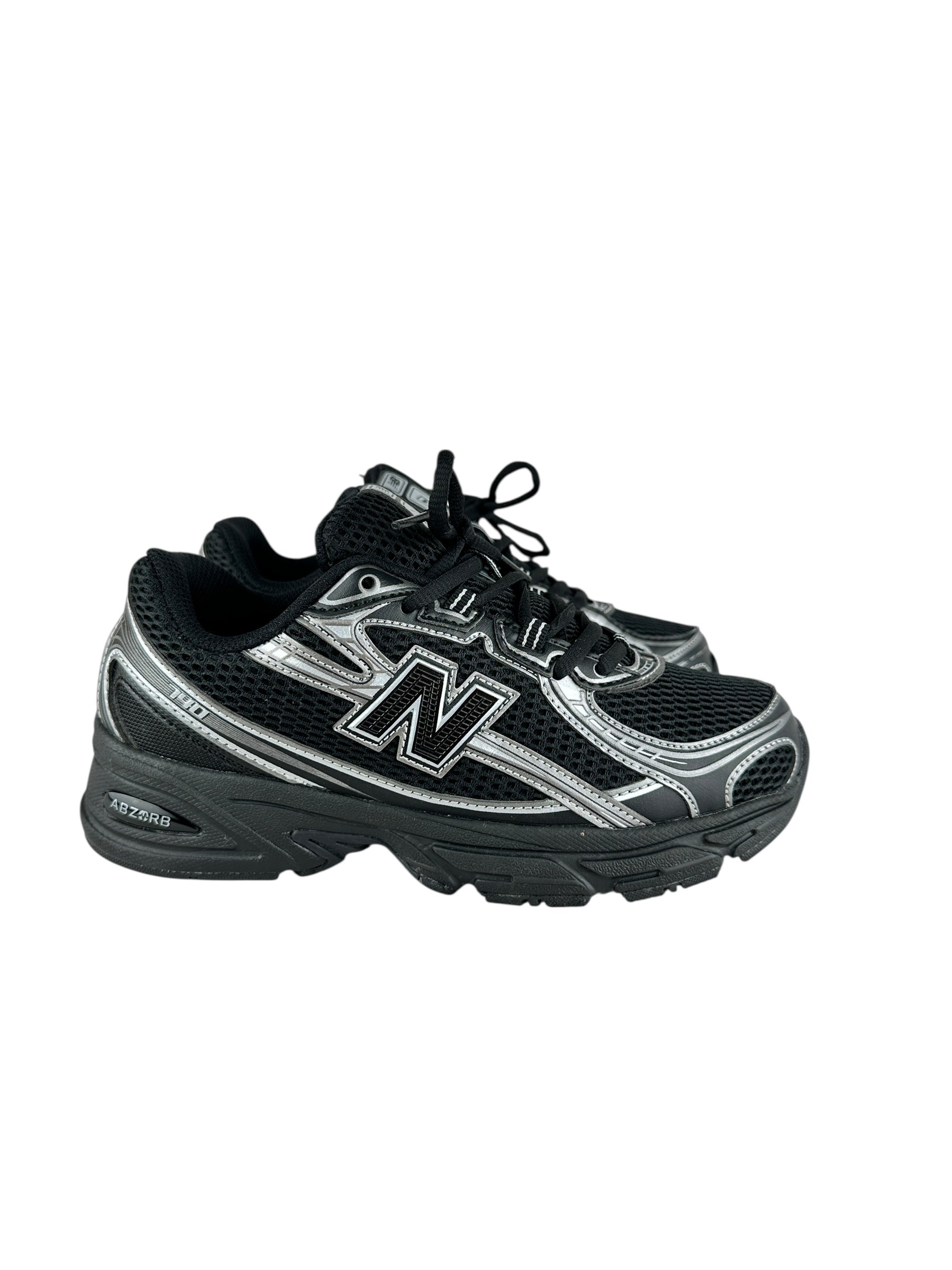 New Balance 740 black metallic silver size UK 4.5 