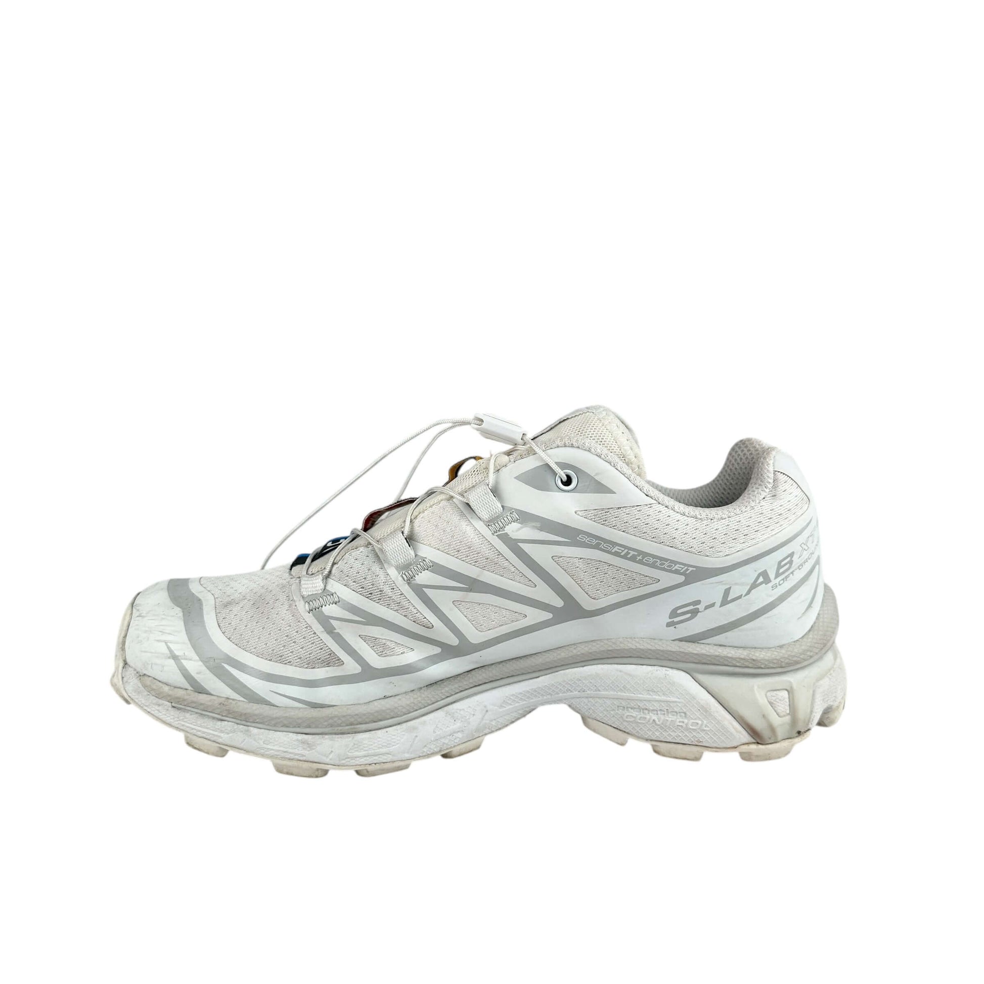 Salomon XT-6 white lunar rock trainers in good condition, preloved and sustainable sneakers.
