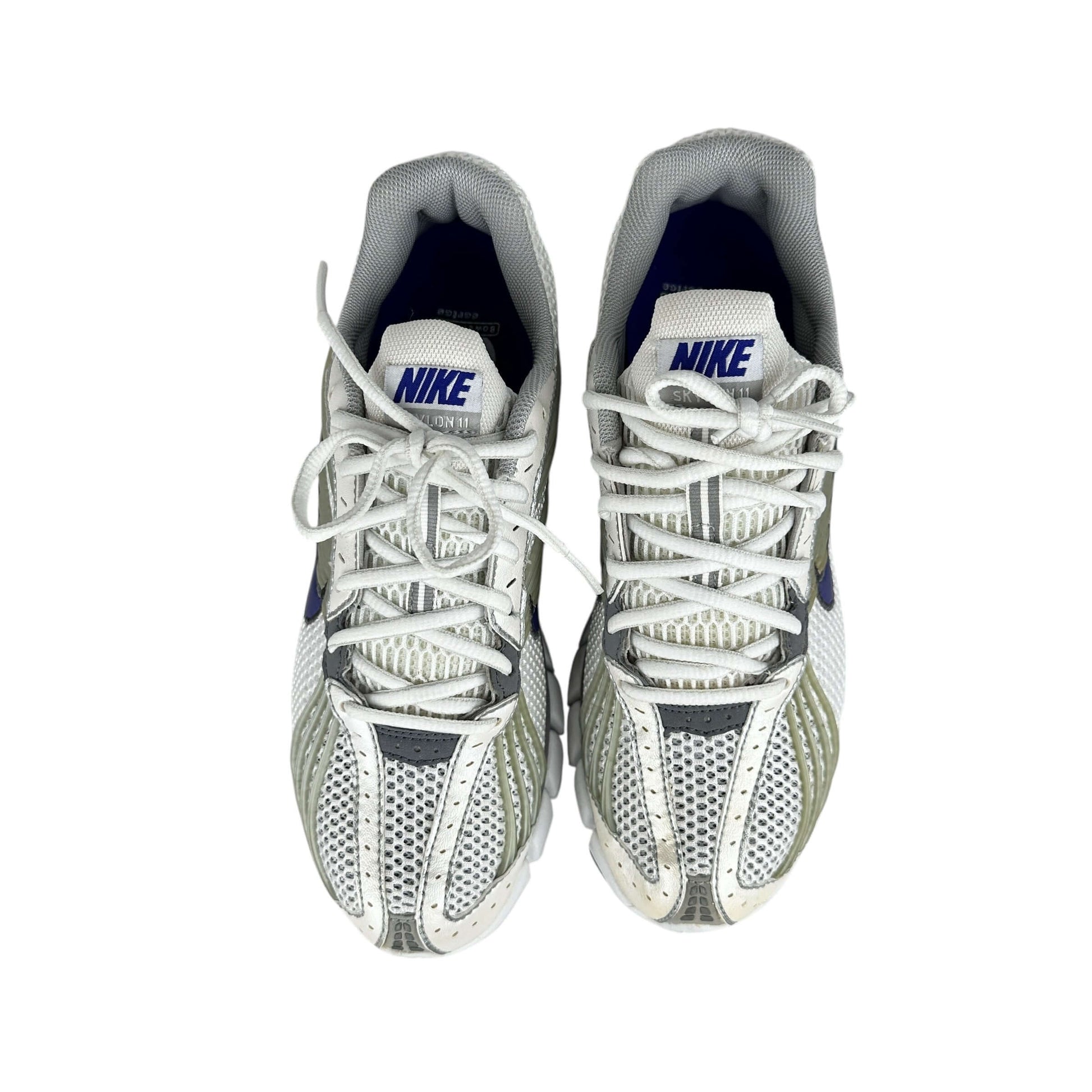 Nike Zoom Skylon 11 in white and purple, preloved trainers, great condition, sustainable second hand sneakers.