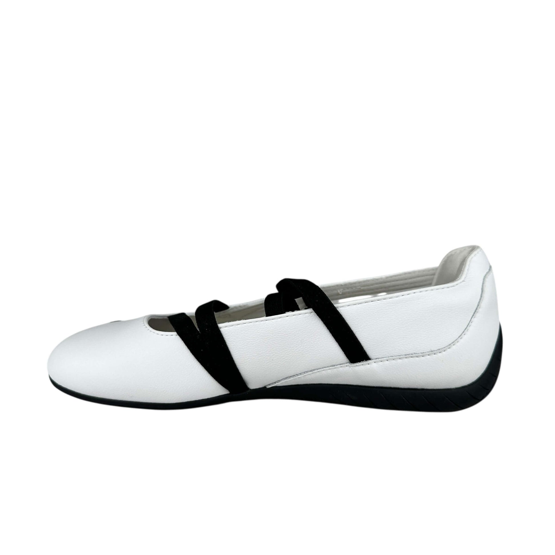 Puma speedcat ballet flats in black and white leather, trainers for sustainable and preloved fashion.